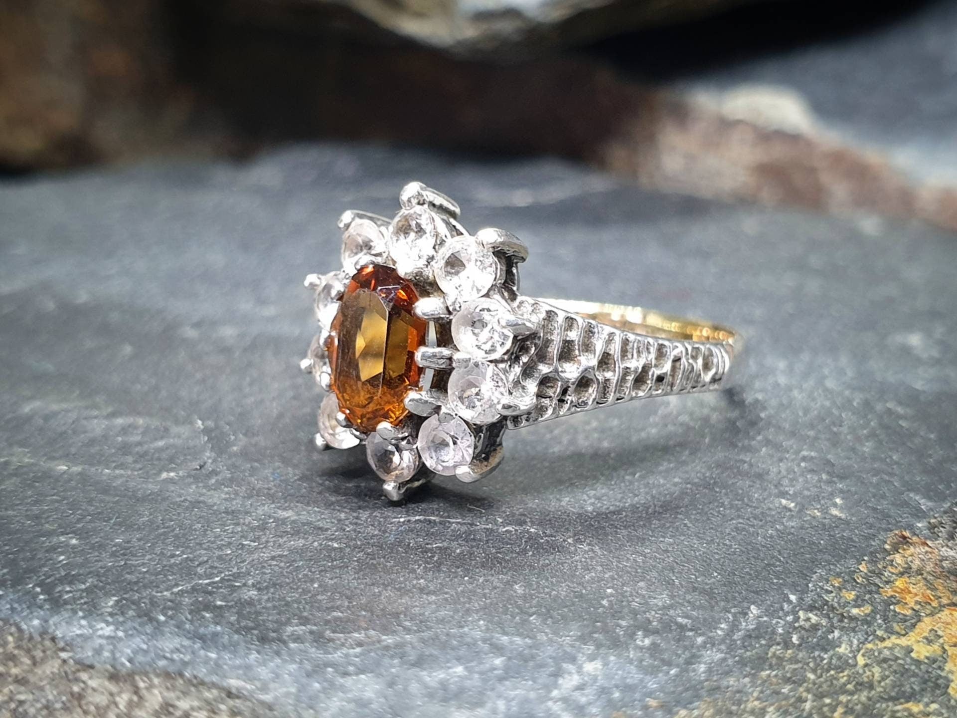 Vintage Art Deco 9ct Gold Ring Cognac Citrine - Size uk 0 1/2 (us 7.5) - 2.8g