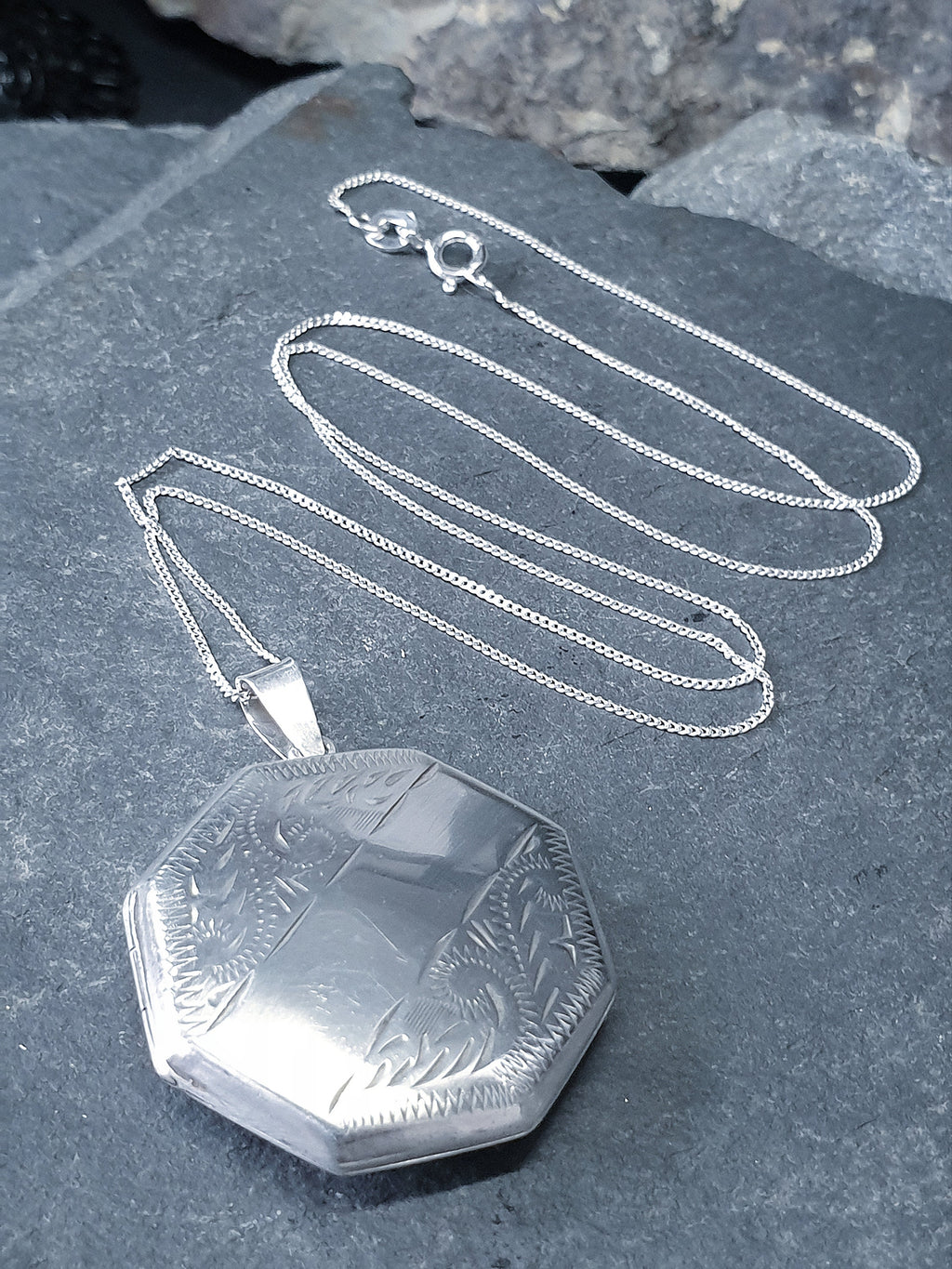Vintage Sterling SILVER OCTAGONAL Locket on  20" Chain - 8.7g