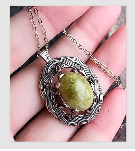 RARE Sterling SILVER Connemara Marble Pendant Necklace Miracle on 18" Chain - 9g