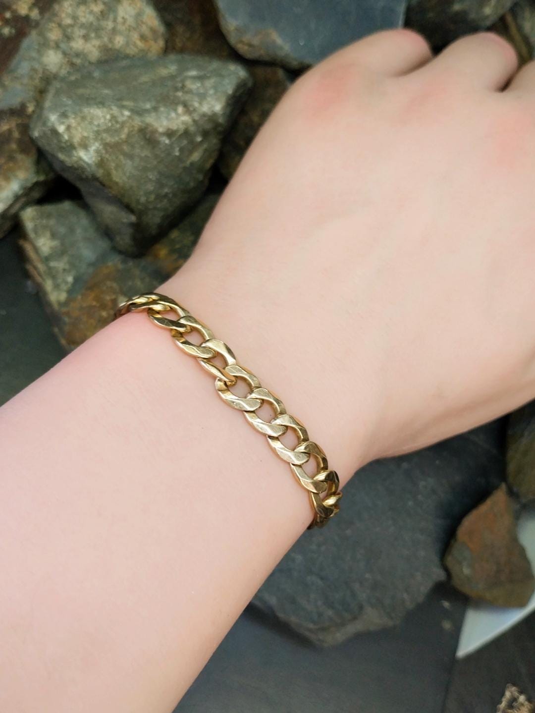 9ct GOLD CURB LINK Bracelet -Chunky 21.5cm - 15.4g