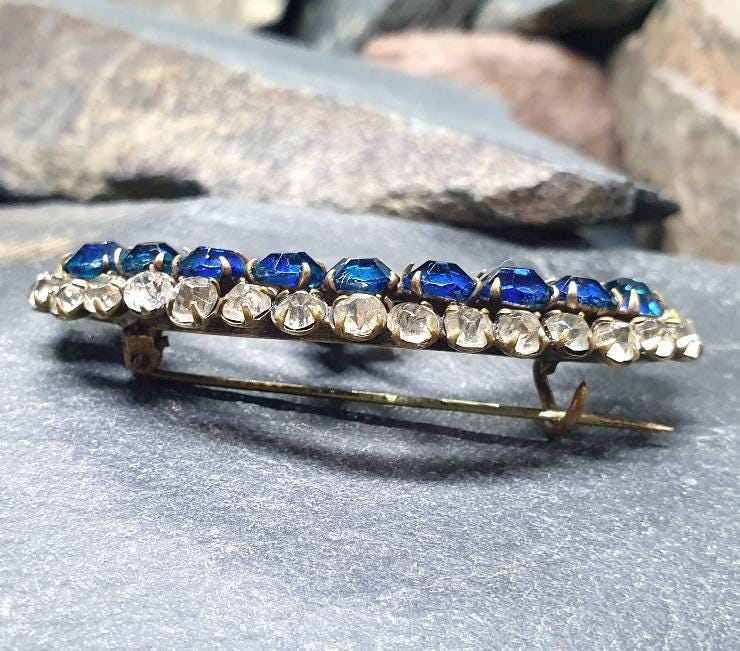 Art Deco SHAMROCK Brooch - Blue and Clear Paste Stones -8.1g