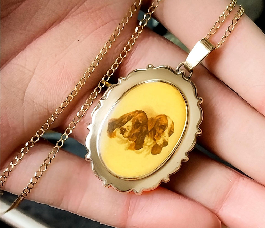 Large 9ct GOLD OVAL LOCKET Necklace - Basset Hound Dog Portrait on 18" chain - 10.1g