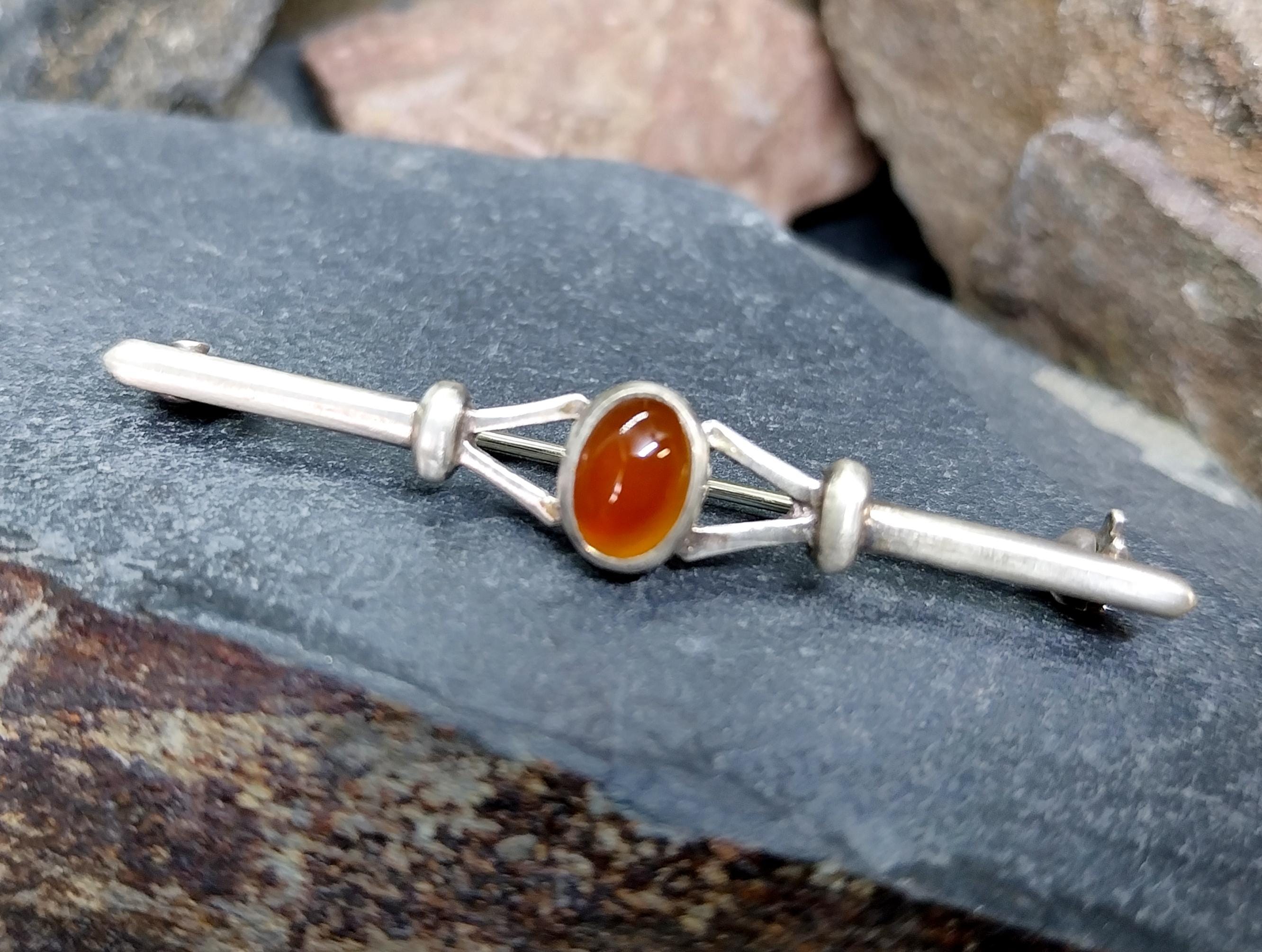 Vintage CARNELIAN Sterling SILVER Brooch - Sterling Silver - 3.2g