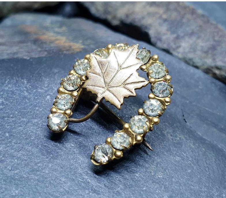 Antique HORSESHOE BROOCH - 9ct Gold Maple Leaf with Paste Stones 3.5g
