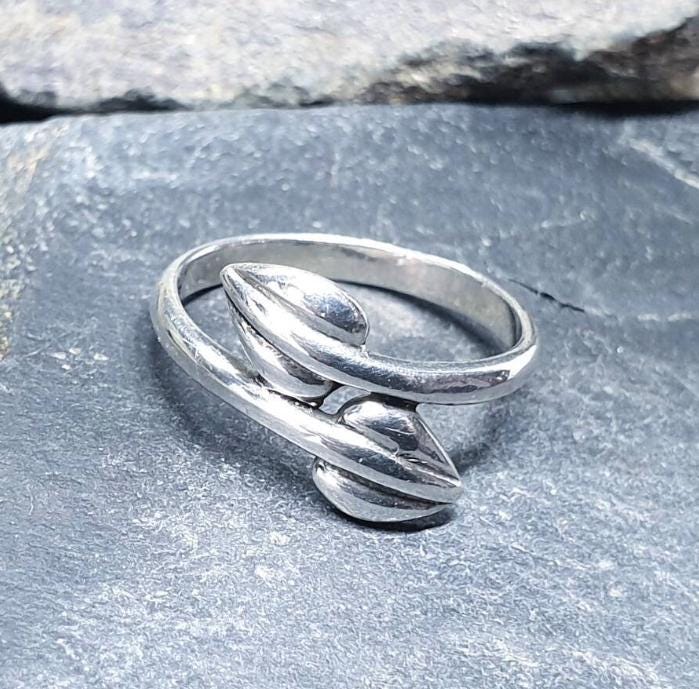 Vintage Sterling Silver Mackintosh Style Cecily Leaf Ring - Size uk O ( us 7) - 2.5g