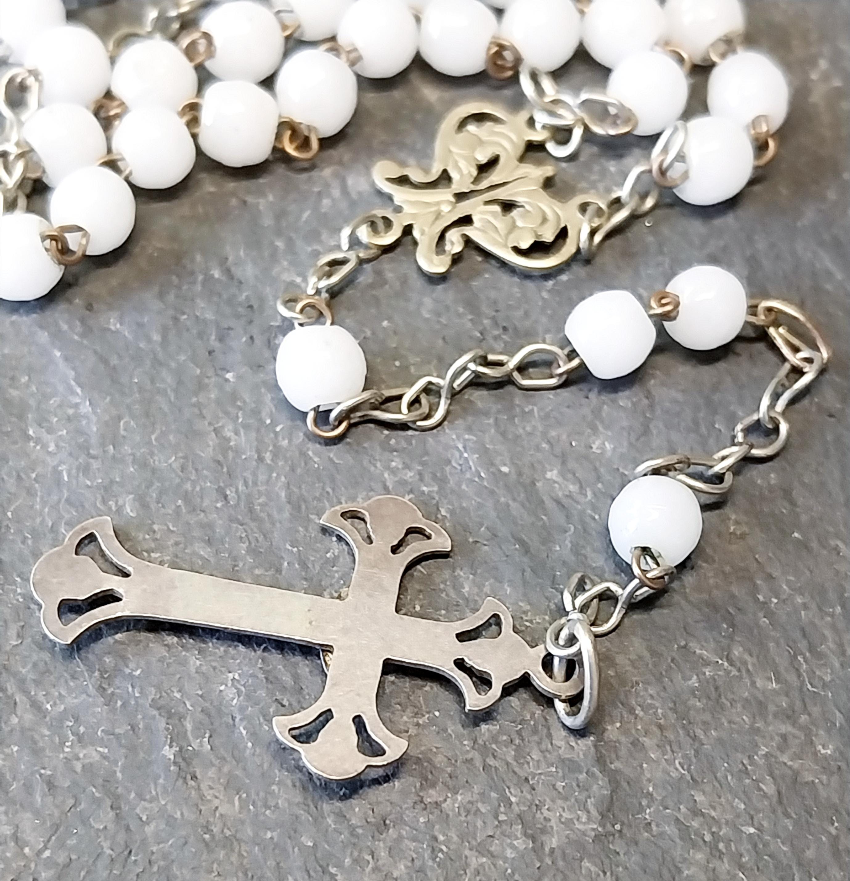 Vintage White MOP ROSARY Beads - Small Vintage Old Prayer Beads and crucifix - 15"