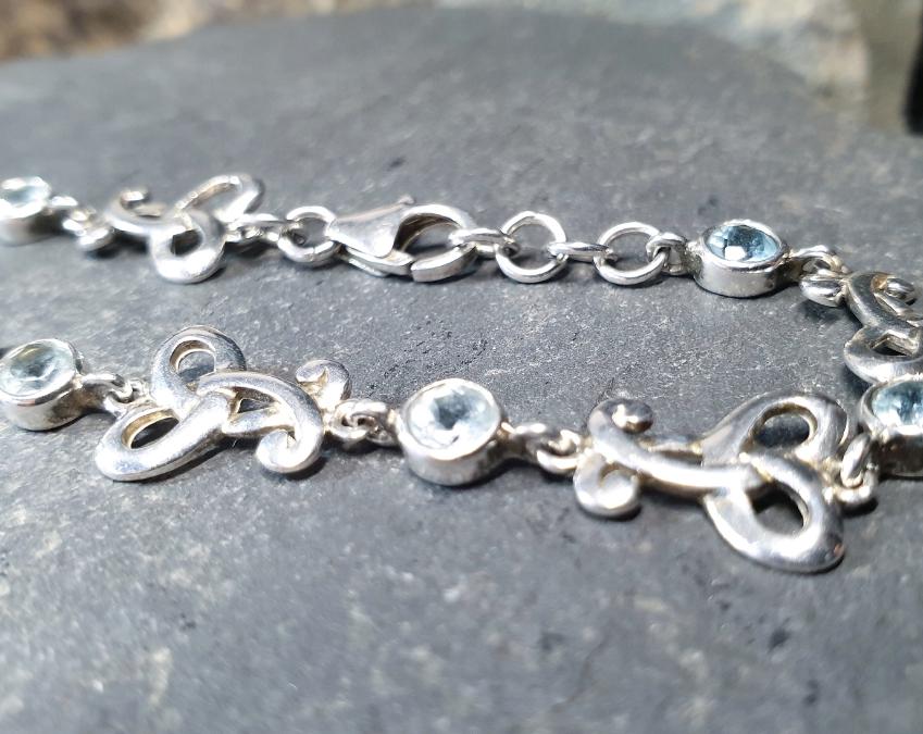 Sterling Silver Bracelet with Celtic Knot Links and Blue Stones -  7.7g
