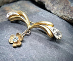 Vintage Three Leaf Clover Brooch -  with Pale Blue Stone - 4.8g
