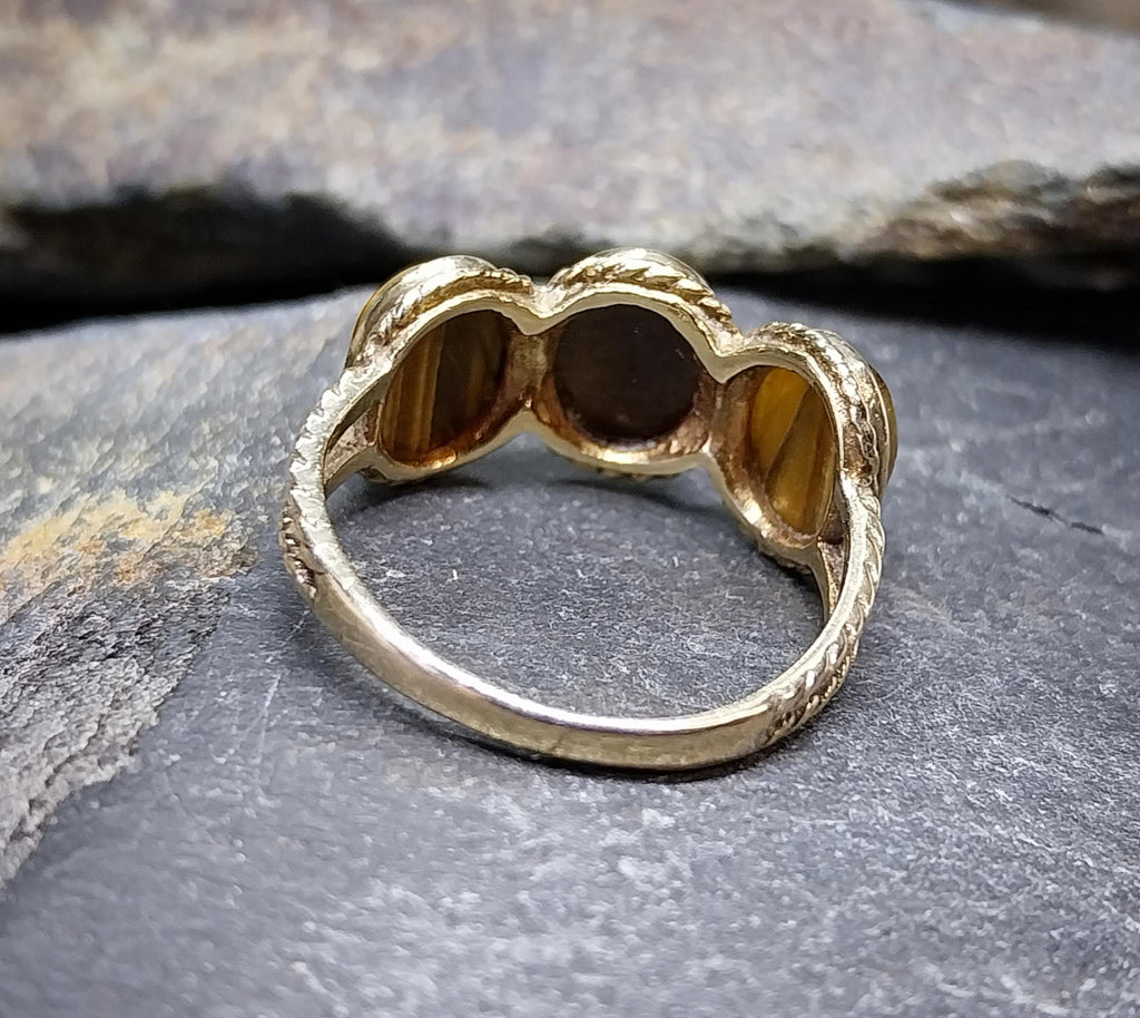 Vintage 9ct GOLD Triple Tigers Eye Ring - Size uk O (us 7) - 3.1g