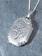 Vintage Silver OCTAGONAL LOCKET - 2 flowers  on 18" Chain - 8.7g