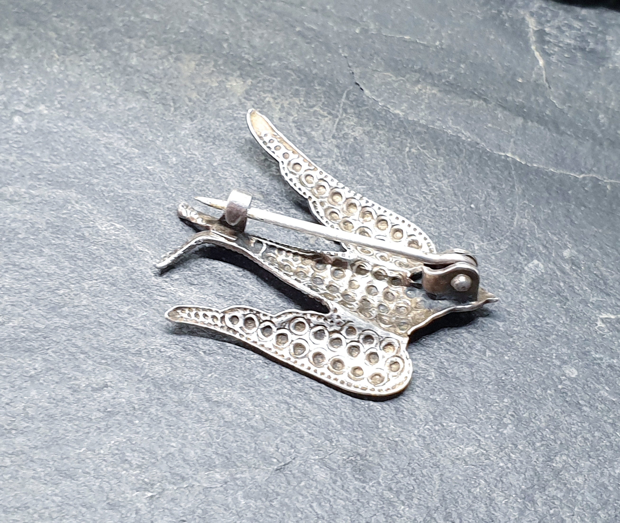 Antique Sterling Silver SWALLOW BROOCH BIRD - Pin 1.8g
