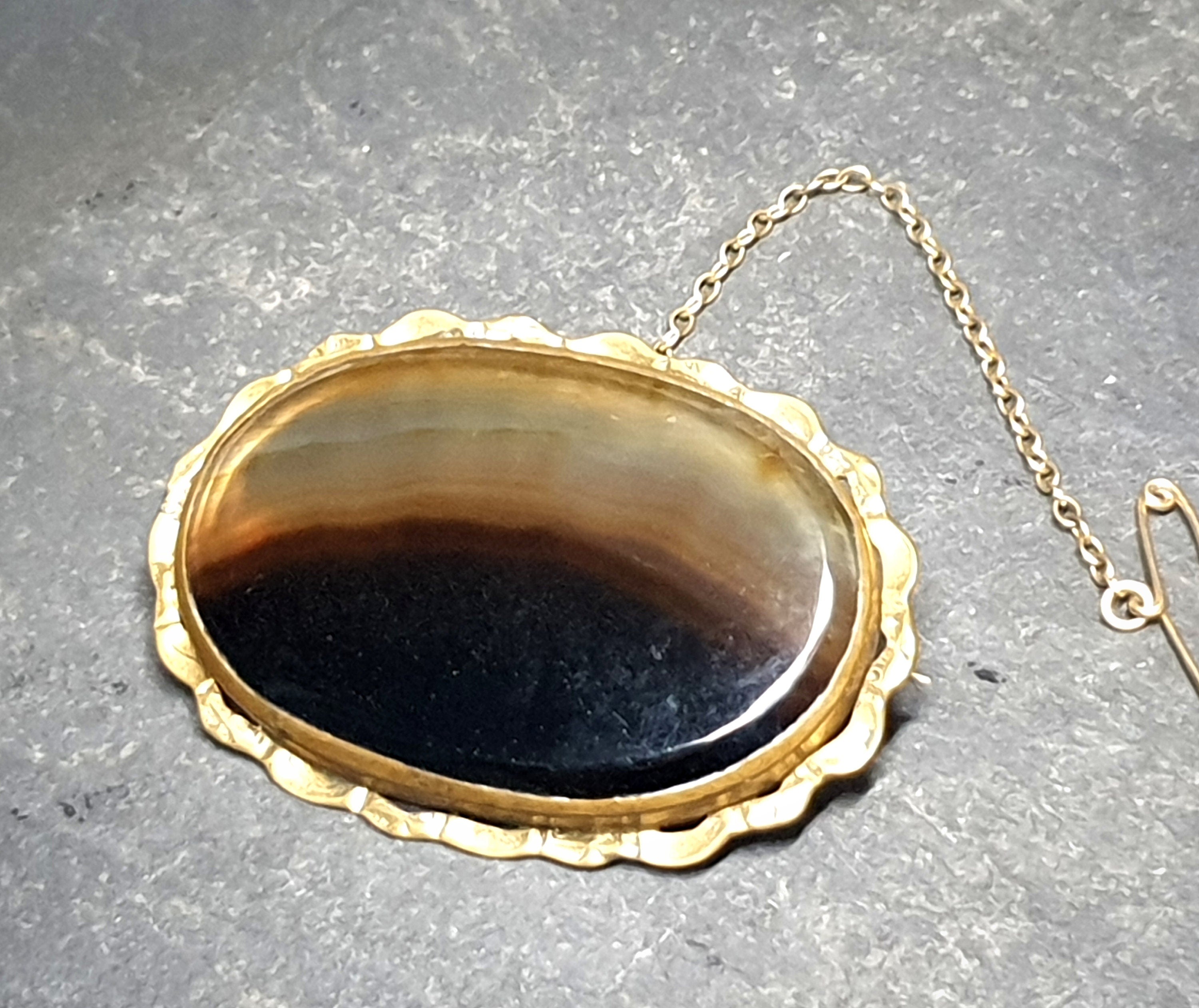 Antique Victorian Brooch - Landscape Banded Agate - 12.8g