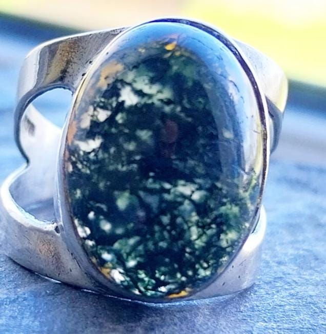 Vintage SILVER Moss Agate RING Magnus Maximus Designs Edinburgh - uk size R (us 8.5) - 7.1g