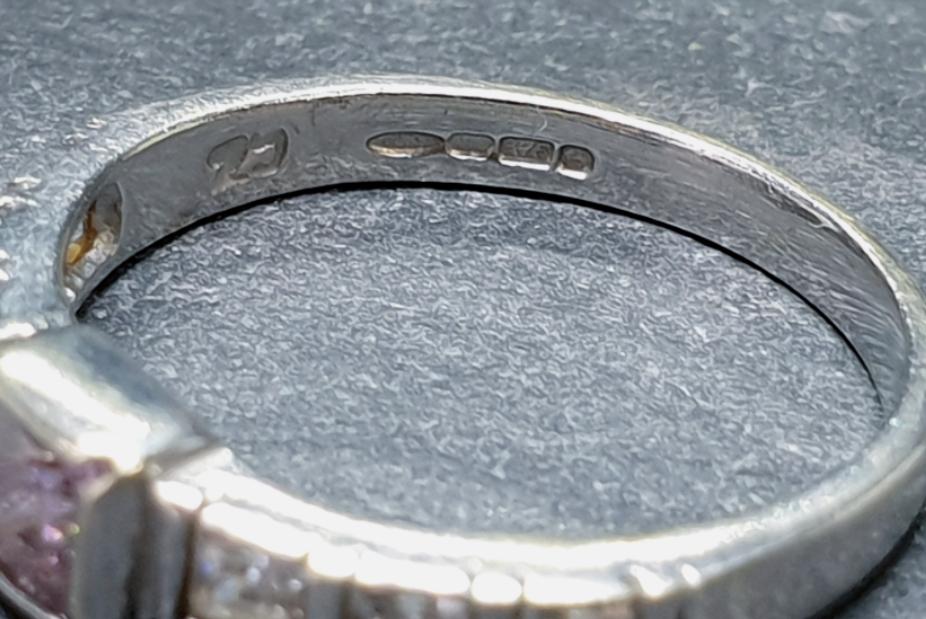 9ct WHITE GOLD Ring, Pink Morganite Solitaire - Size UK N 1/2 (us 7) 2.3g