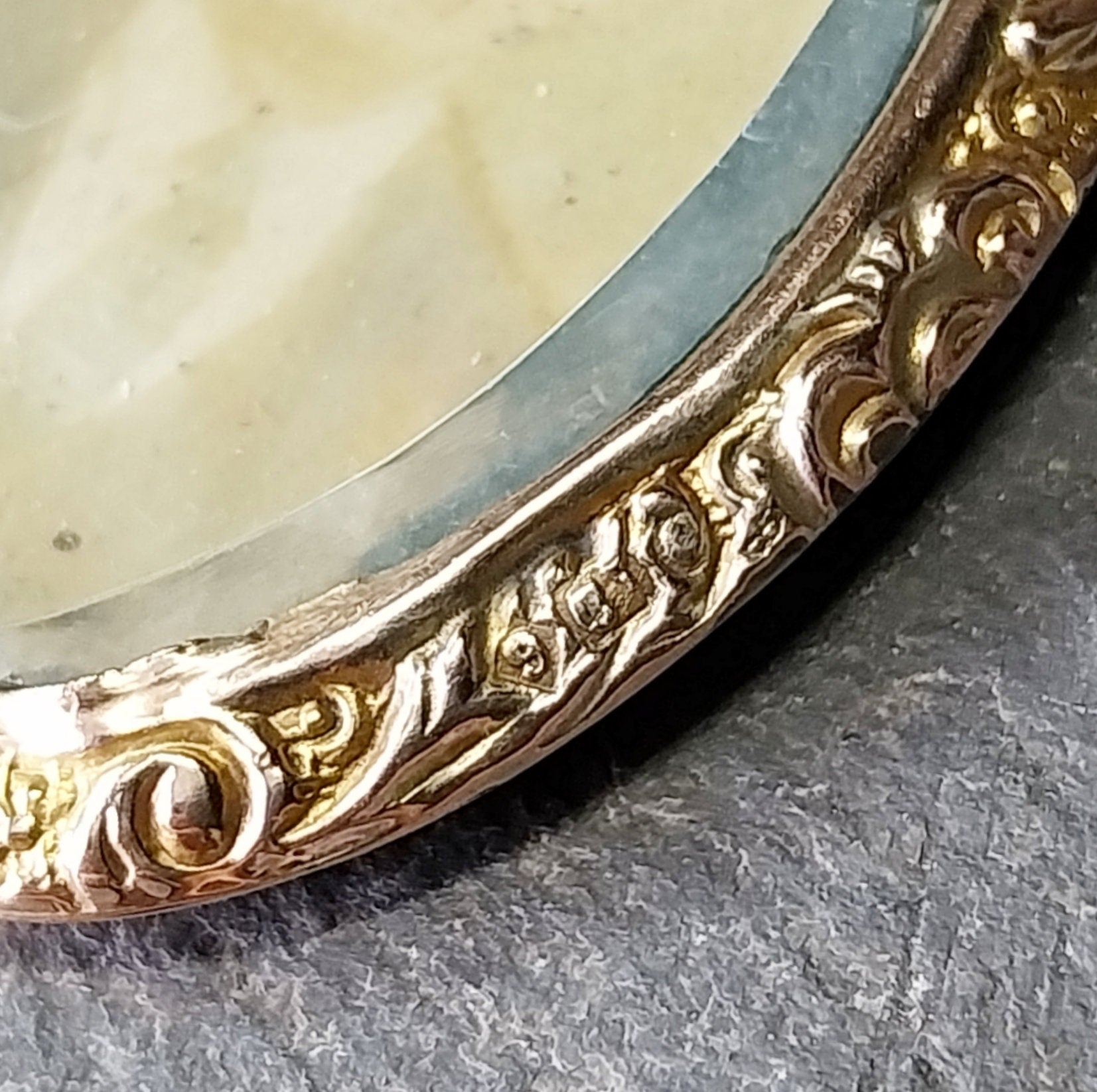 Victorian 9ct Gold Photo Locket Pendant - Double Sided on 18" Gold Chain - 9.8g