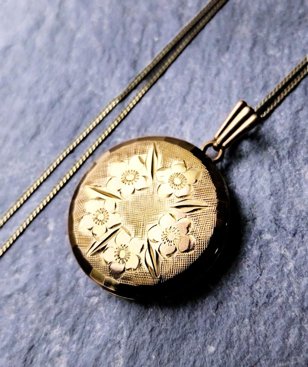 GEORG JENSEN 9ct Gold  Five Flower Locket - with 20" Gold Chain - 8.2g