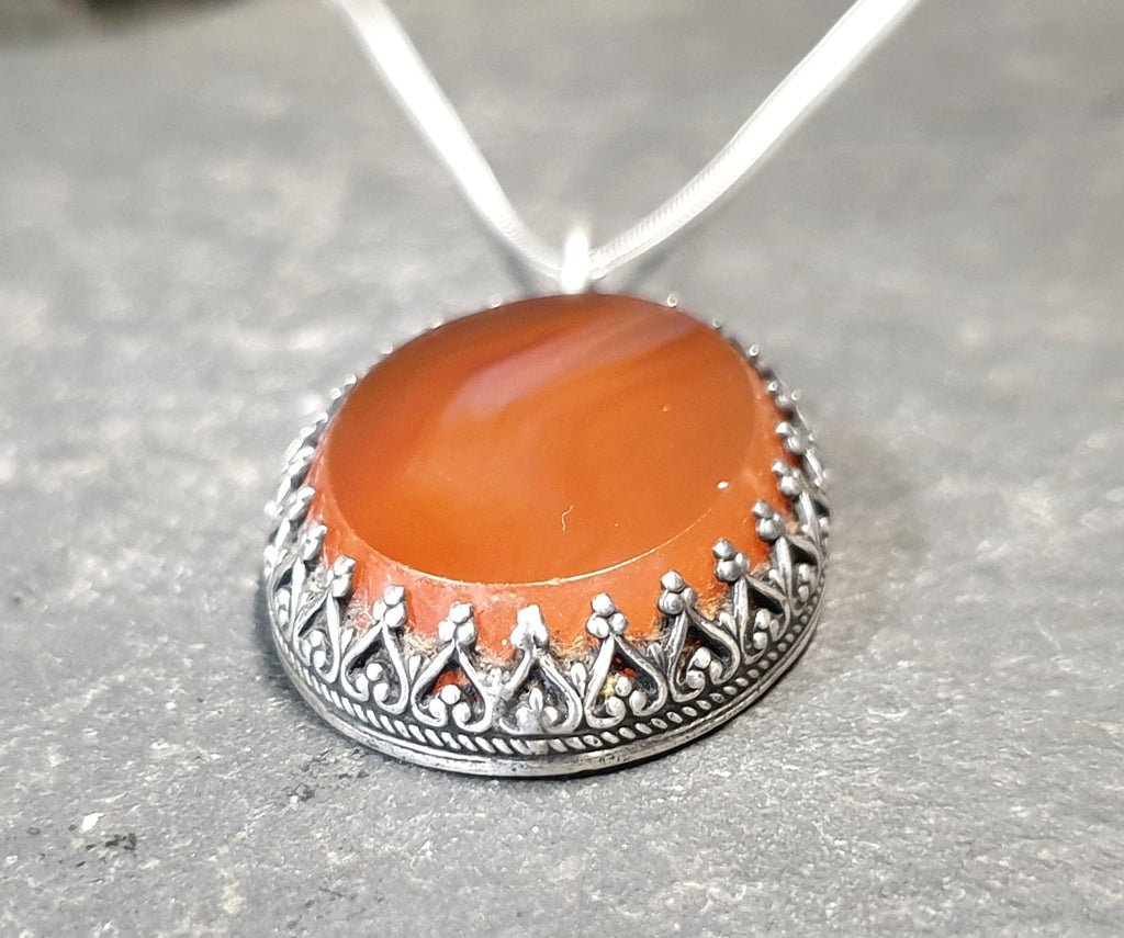 Antique Carnelian Agate  Pendant Necklace  on  20" Chain - 6.9g