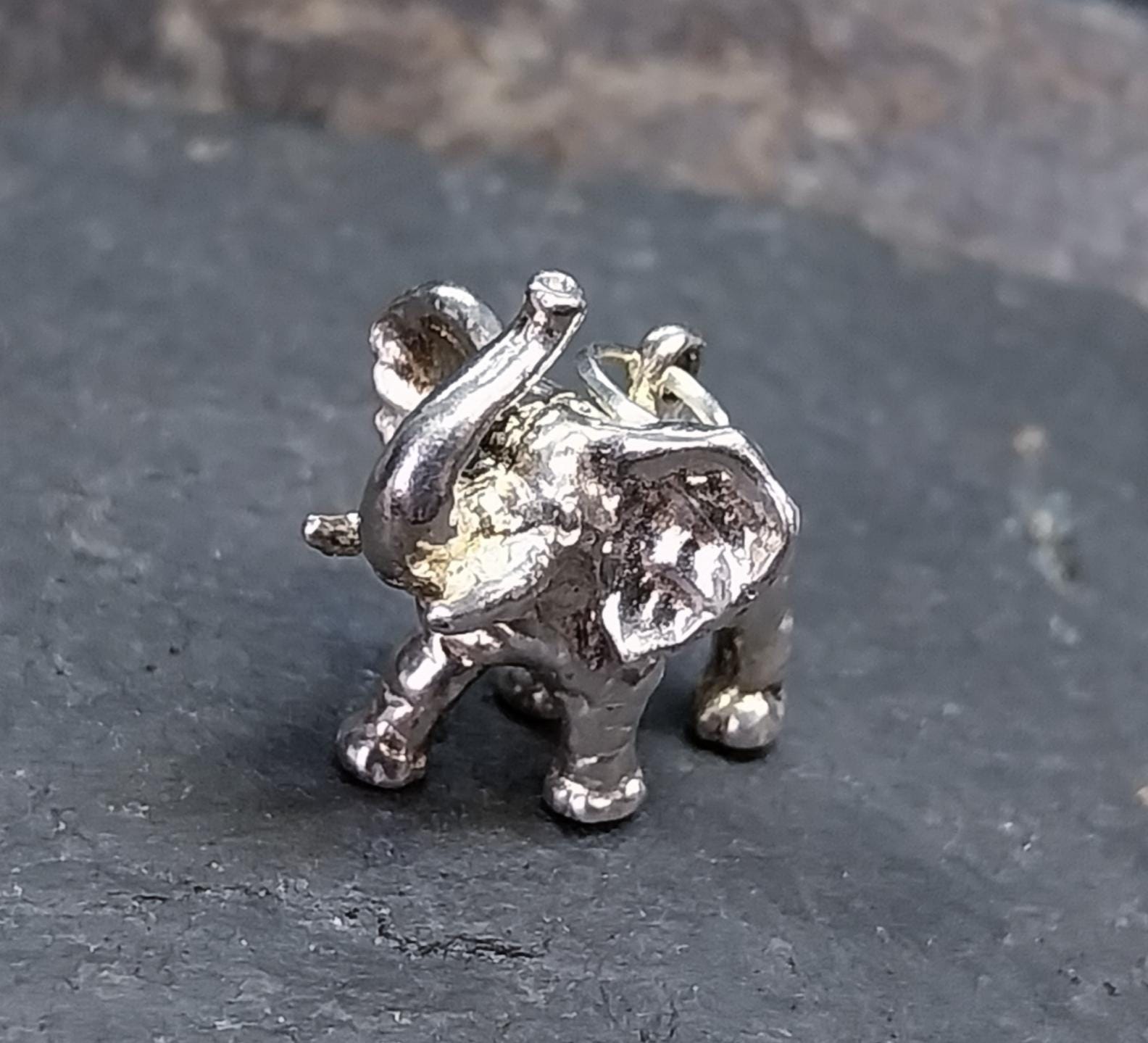 Vintage Silver ELEPHANT Charm or Pendant - 6.2g