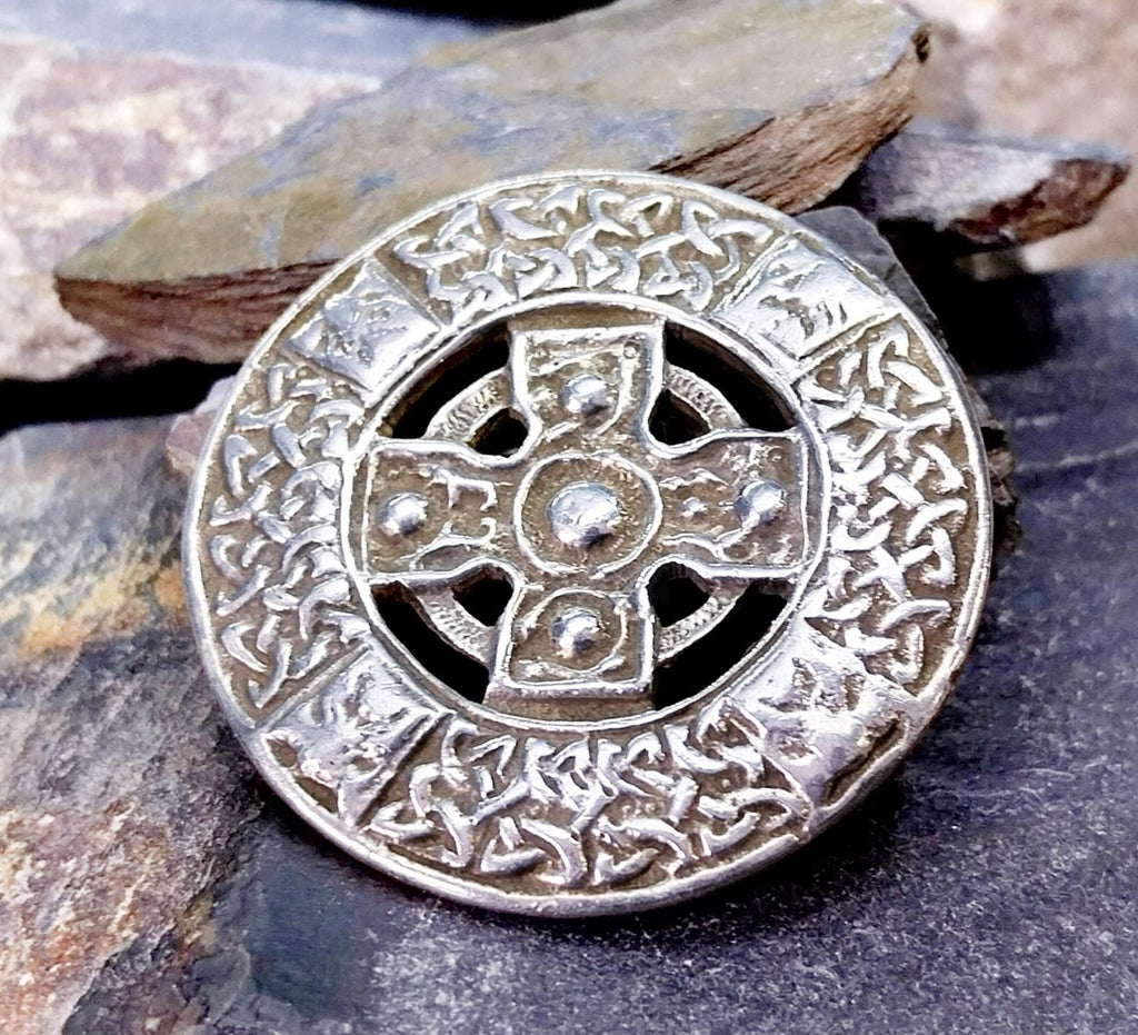 Huge Vintage CELTIC CROSS BROOCH, Henderson & Horner c 1946  - 23.4g