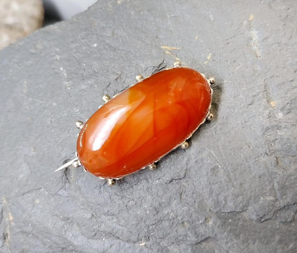 Antique 9ct GOLD CARNELIAN BROOCH - Victorian, Georgian - 5g