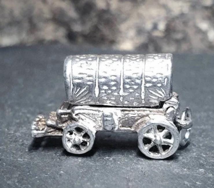 Vintage Silver COWBOY / GYPSY WAGON Charm - Opens Up - Bracelet - 5.1g