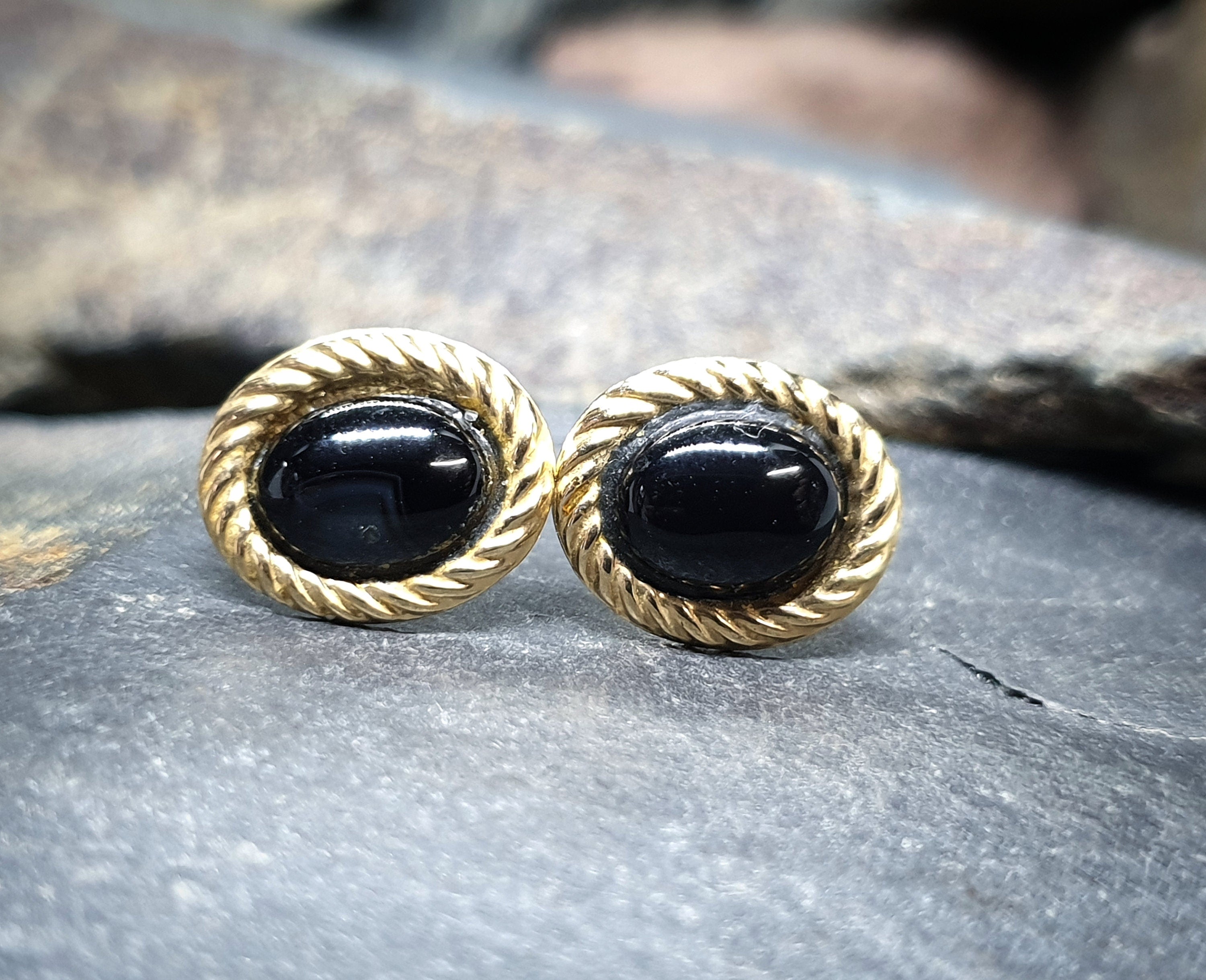 Vintage 9ct Gold Onyx Stud EARRINGS - butterfly backs