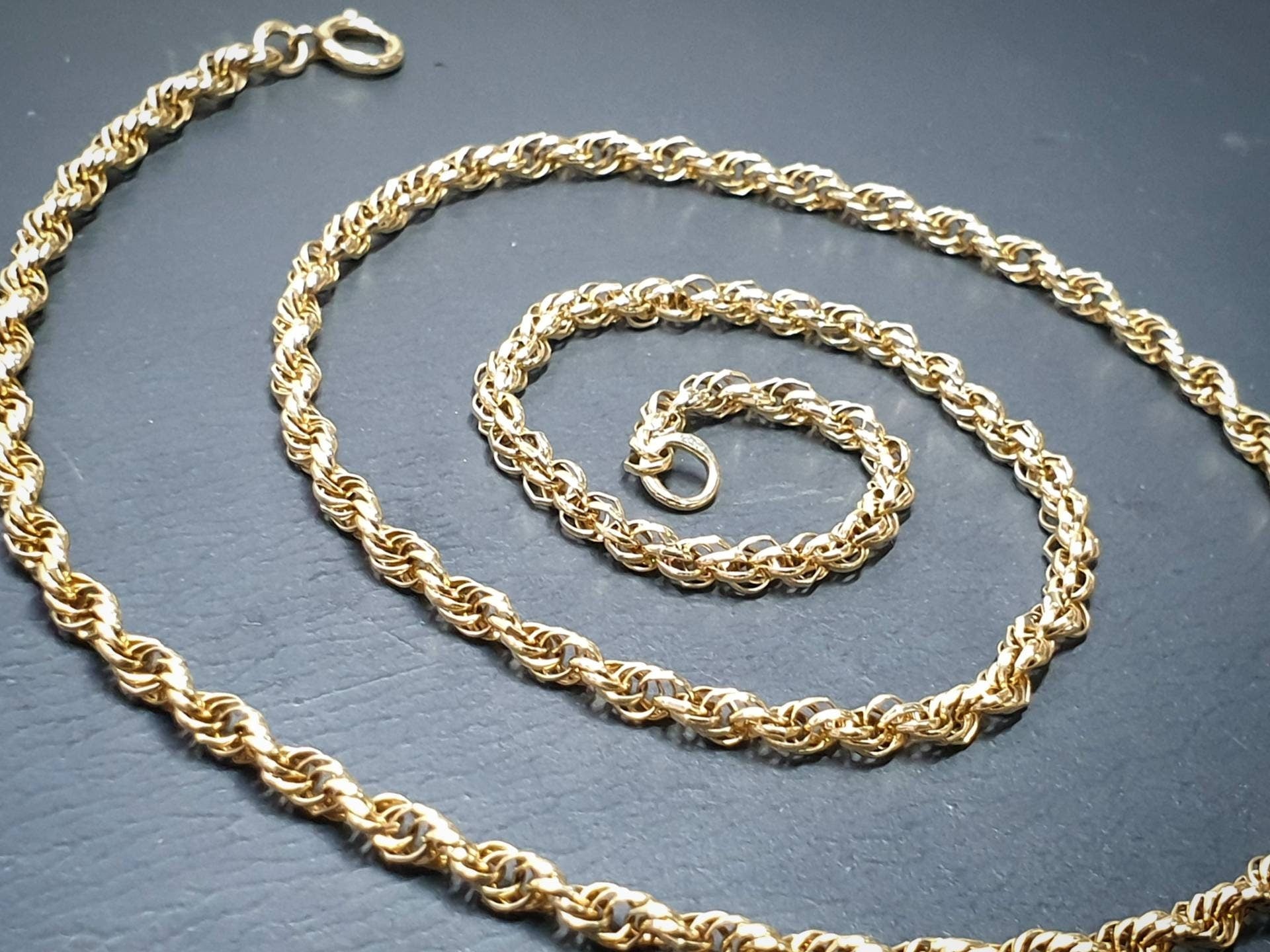 9ct GOLD CHAIN, Twisted Rope - Prince of Wales Necklace 18" - Hallmarked - 6.6g