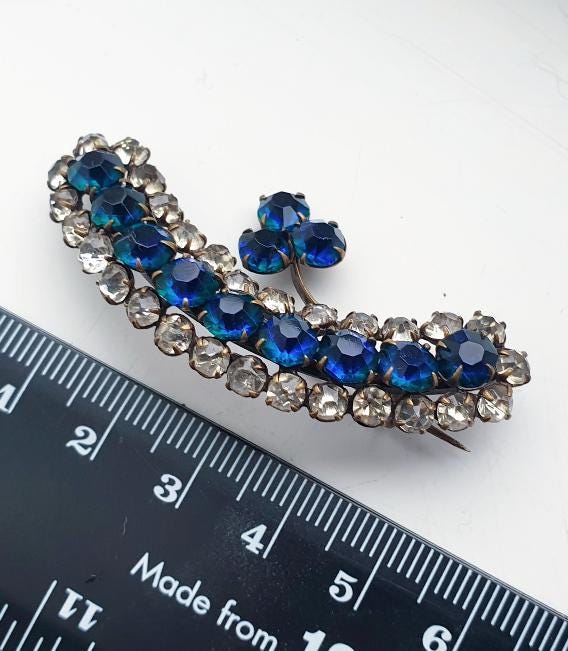 Art Deco SHAMROCK Brooch - Blue and Clear Paste Stones -8.1g