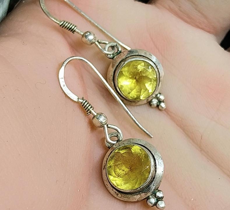 Vintage Sterling Silver Drop Earrings - with Citrine gemstone - 4.3g