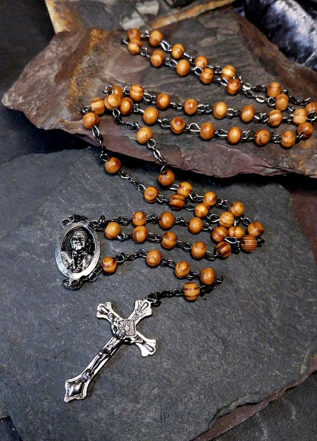 Vintage Wooden ROSARY BEADS with Crucifix - 28" Necklace - 14.4g