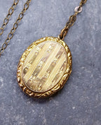 Antique 9ct GOLD LOCKET - Chester 1914 on 20" Chain - 6g