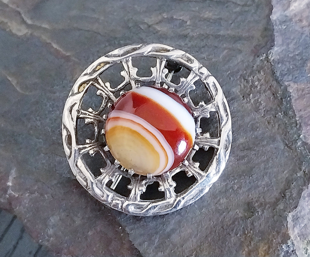 Robert Allison BROOCH - Striped Agate Scottish Silver Hallmarked c.1961 - 8.5g