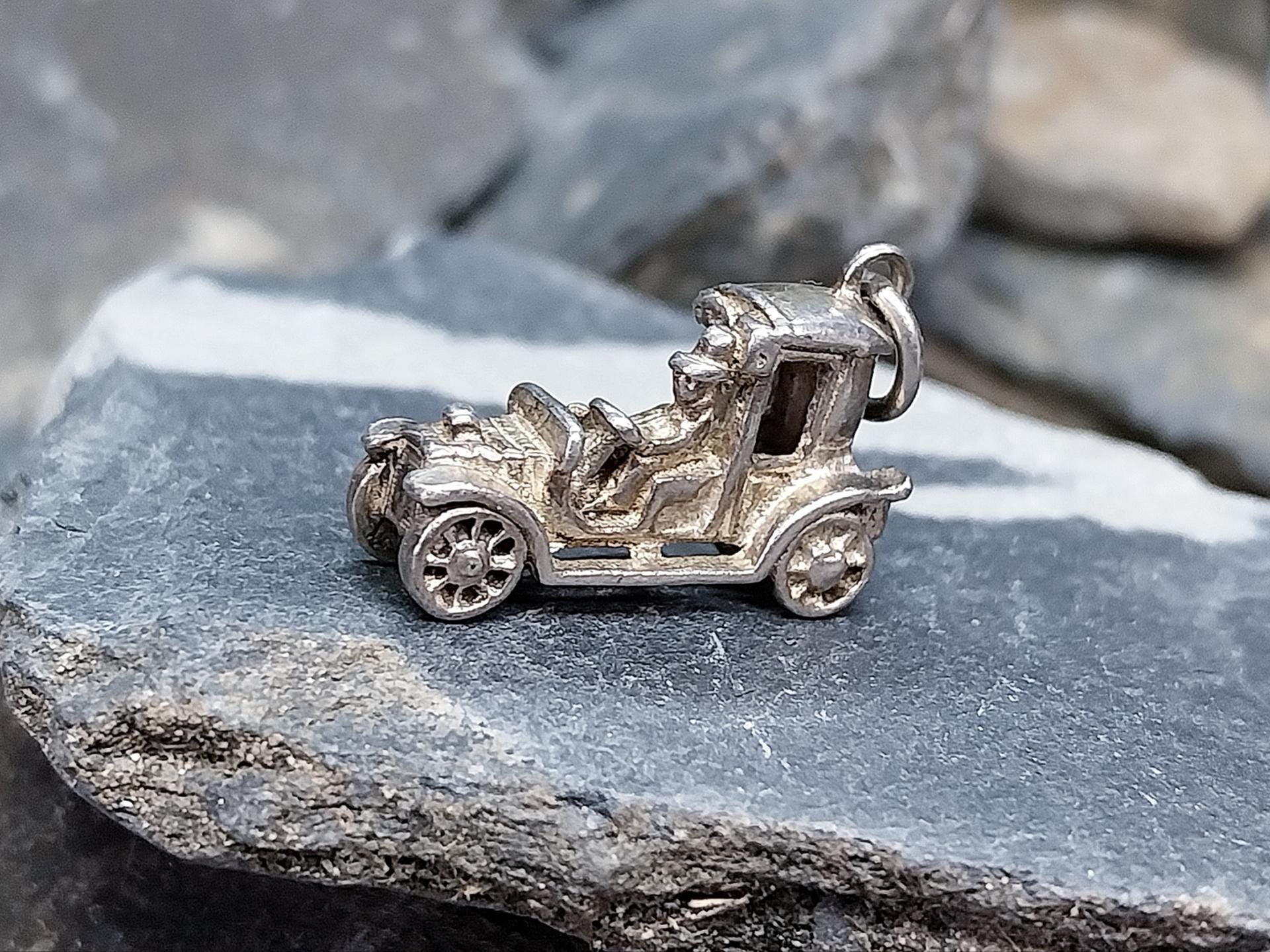 SILVER Vintage CAR CHARM - Stepaside, Classic Car - for Bracelet - 3.6g