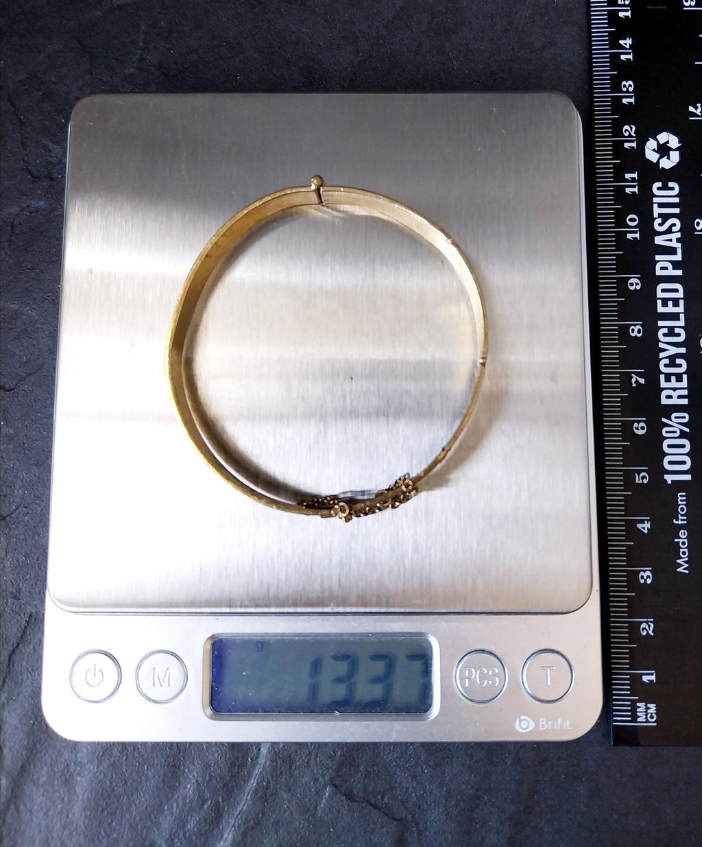 Vintage 9ct Rolled GOLD BANGLE - White Floral Design with Safety Chain - 13.3g