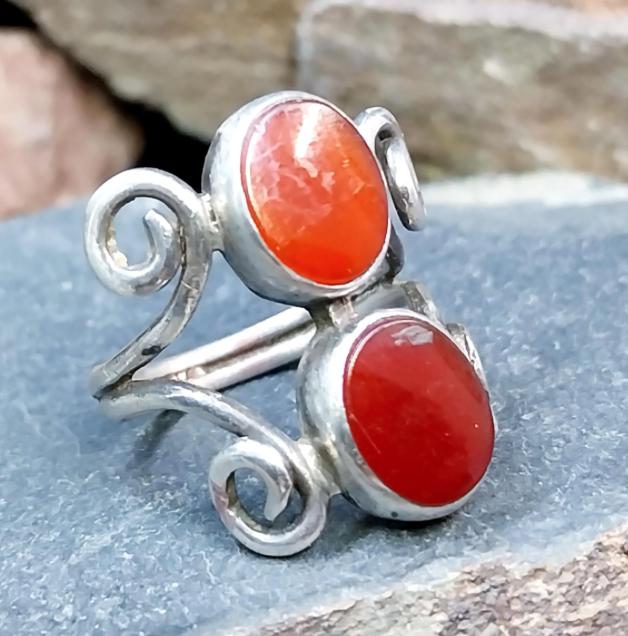 Vintage Double CARNELIAN Sterling Silver Ring - uk size N (6.5) - 4.1g