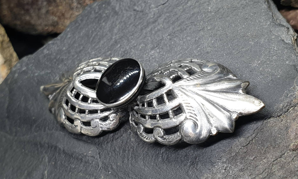Vintage SILVER & ONYX BROOCH - Winged Design - 9.9g