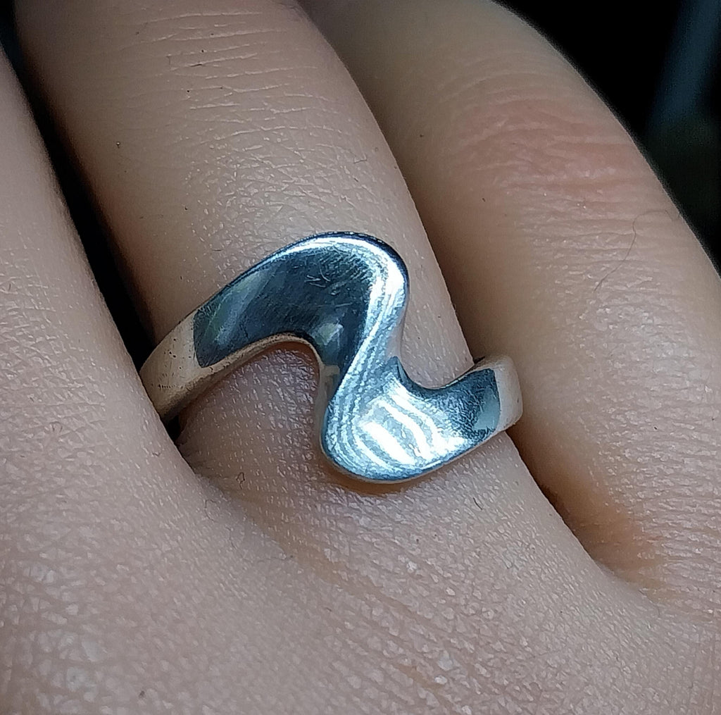 Sterling Silver Swirl Ring - uk size P (Us 7.5) - 3.7g