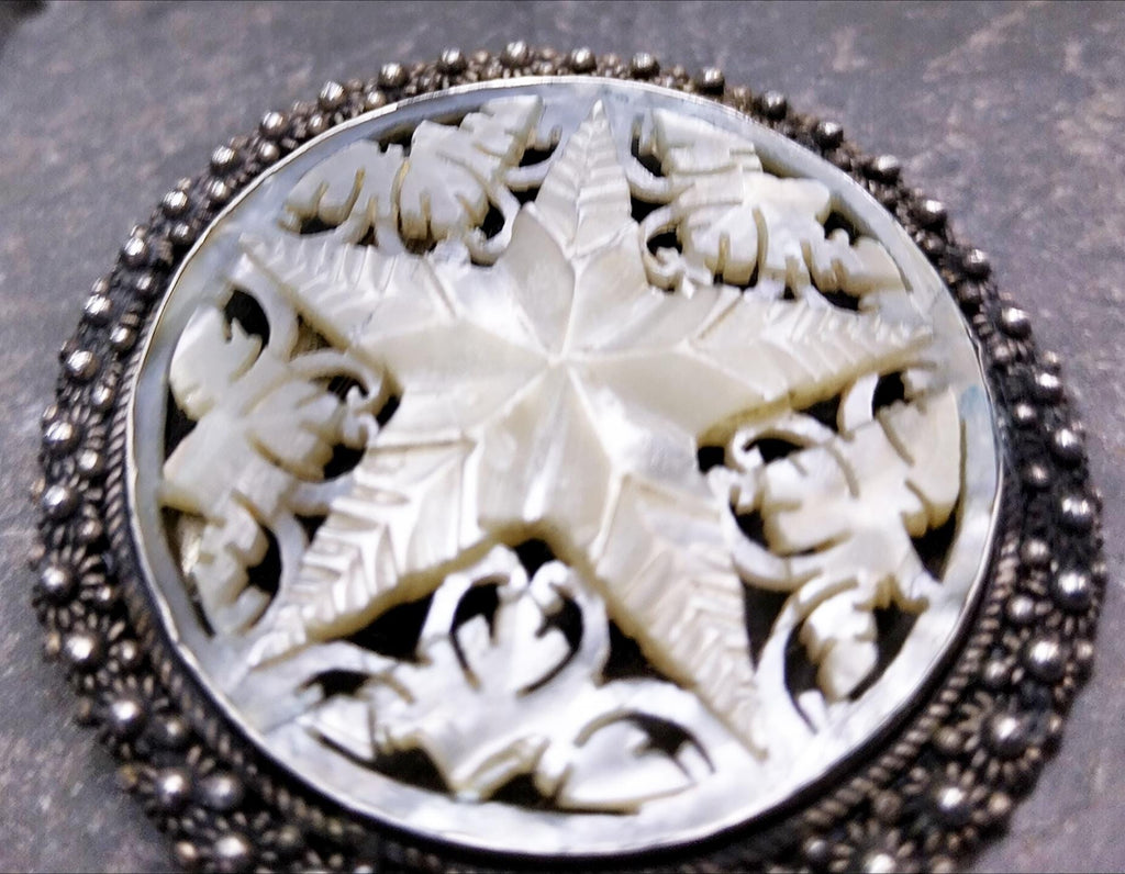 Large Vintage Sterling Silver and Mother of Pearl Christmas Star Brooch 17.2g