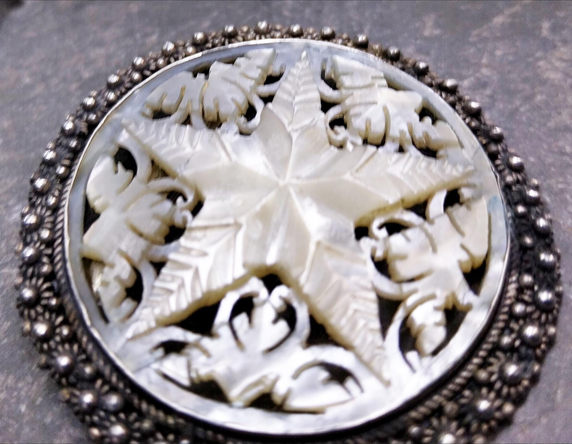 Large Vintage Sterling Silver and Mother of Pearl Christmas Star Brooch 17.2g