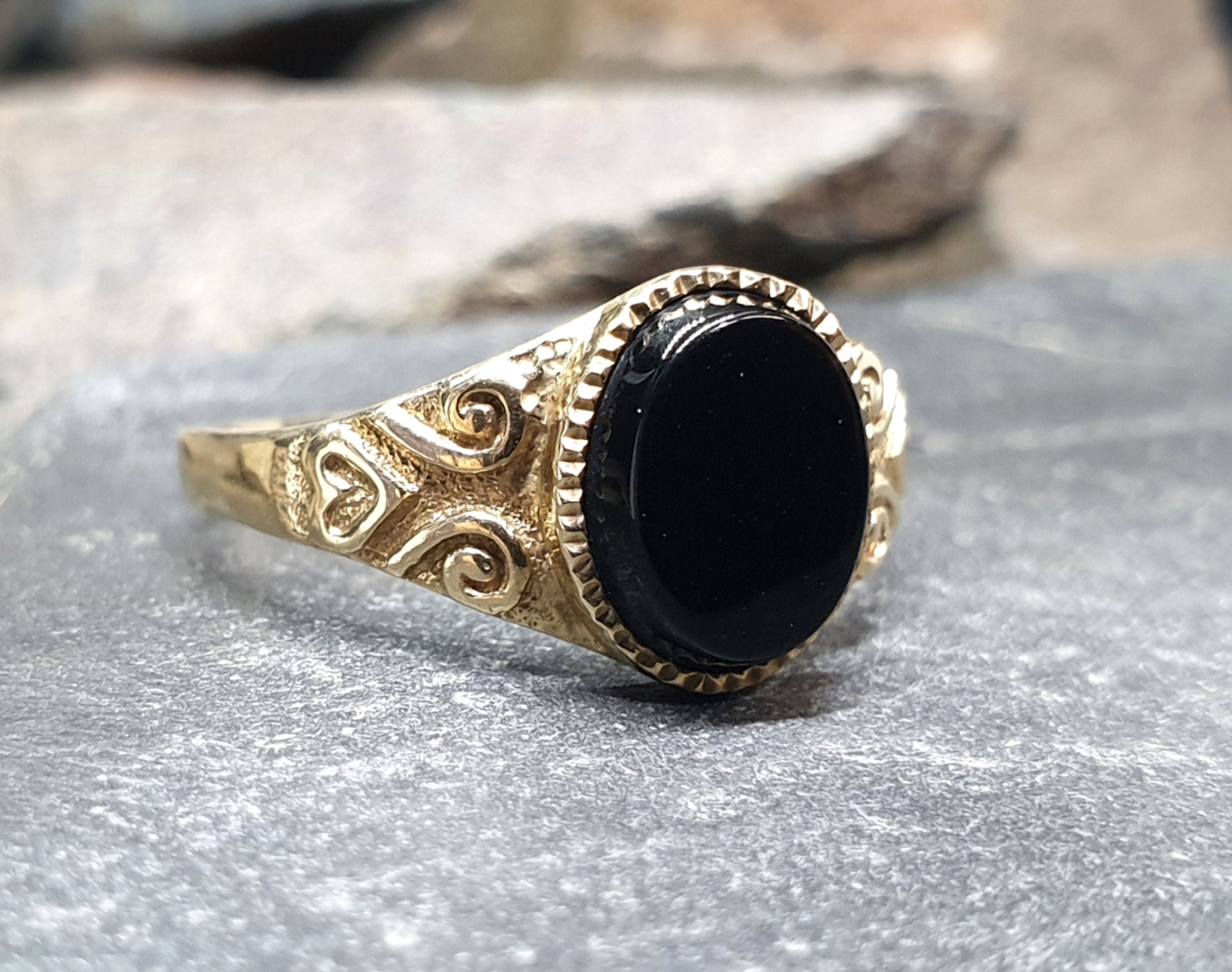 Vintage 9ct GOLD BLACK ONYX Signet Ring - Size uk T (us 9.5) - 2.5g