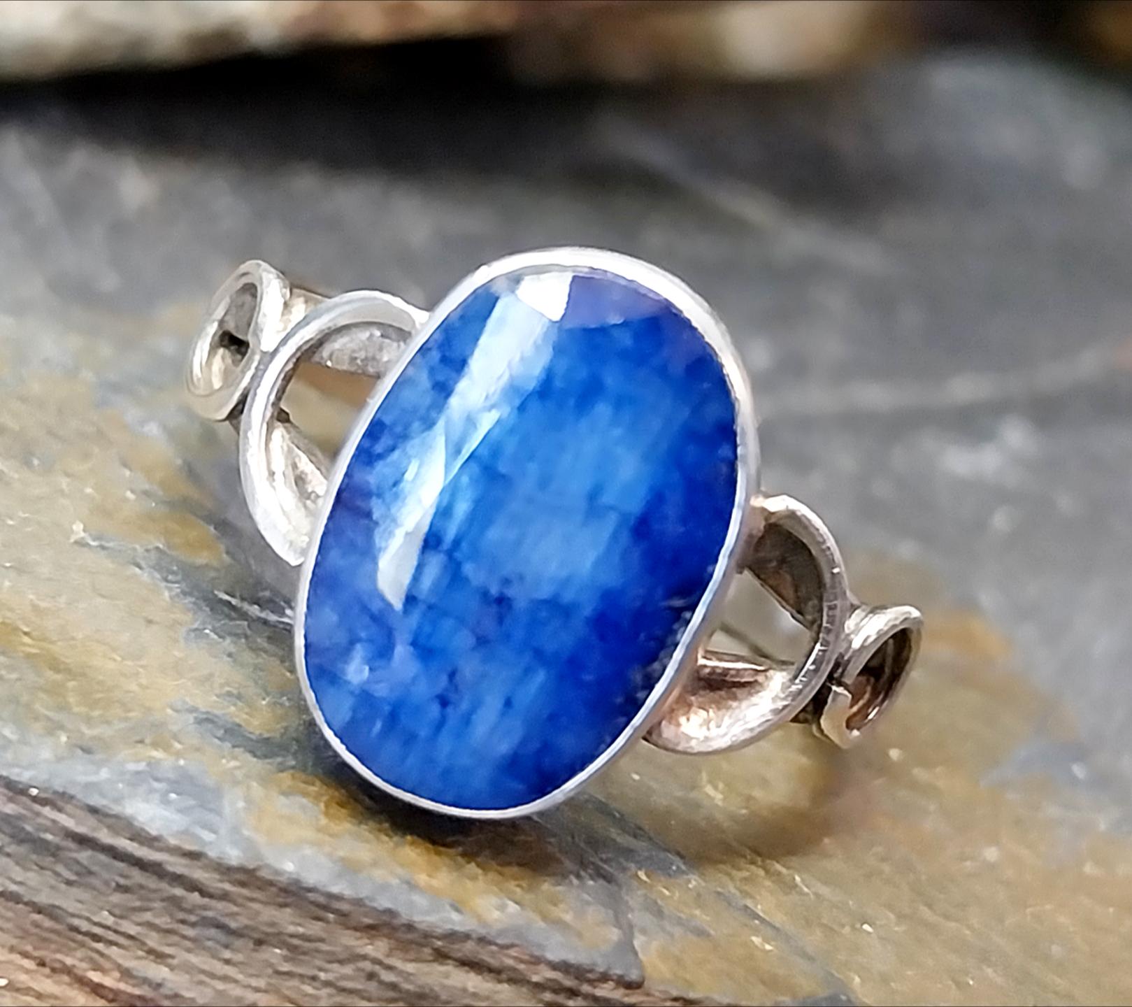 Vintage SILVER RING with Blue Lapis Lazuli Gemstone Size N (us 7) - 2.5g