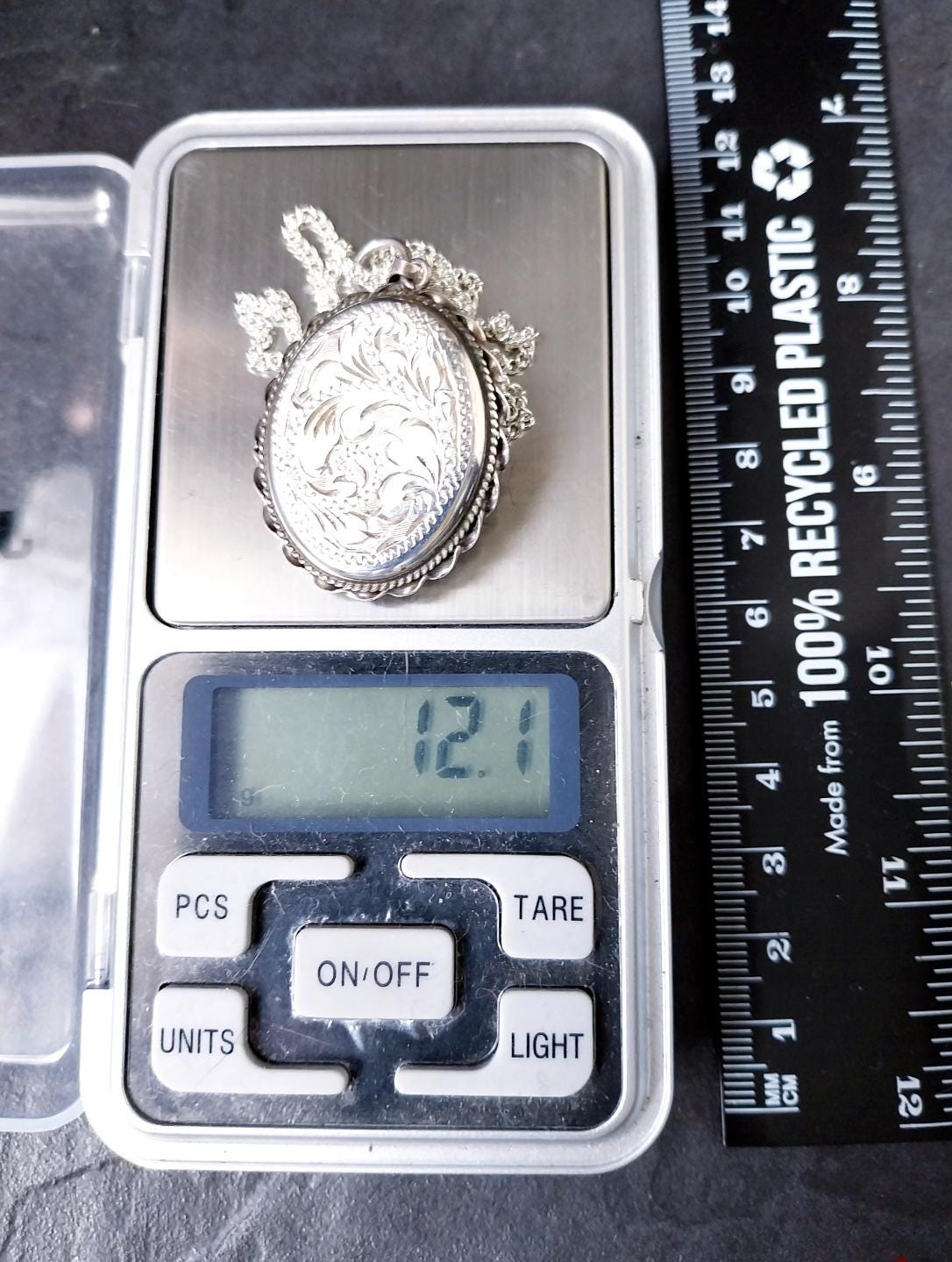 Large Sterling SILVER Oval LOCKET - Double Sided with 20" Chain - 12.1g