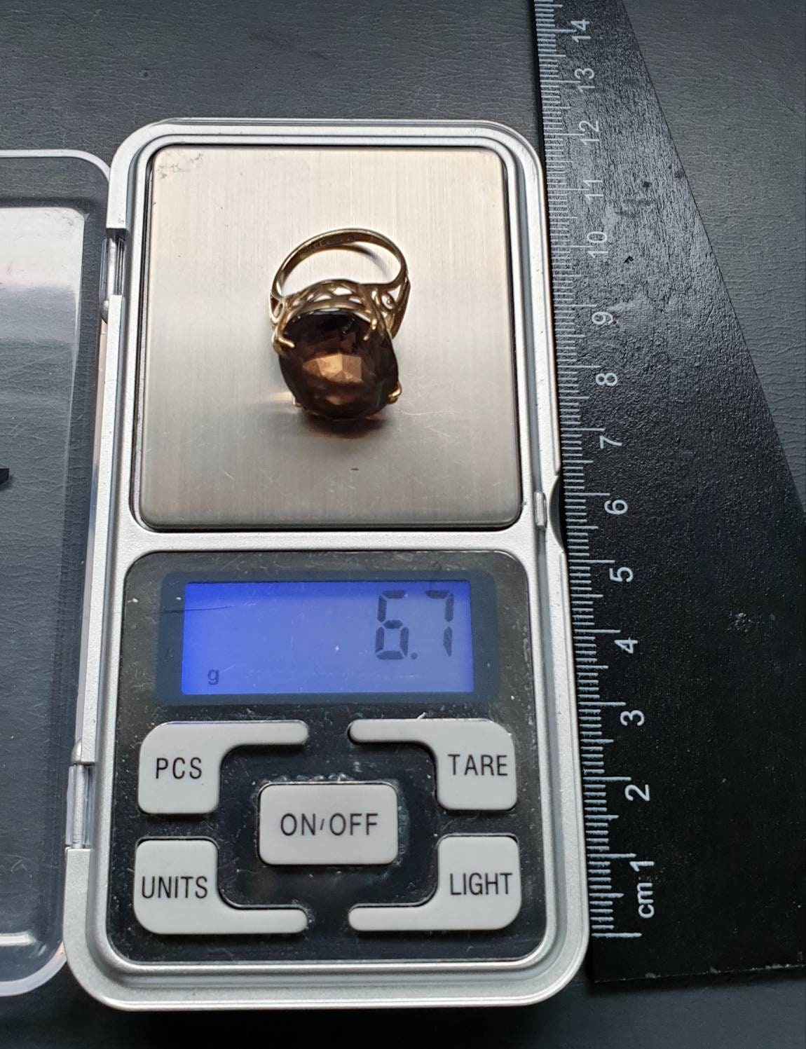 Vintage 9ct GOLD Huge Smoky Quartz Ring c 1966 - Size K  5.25) - 6.7g