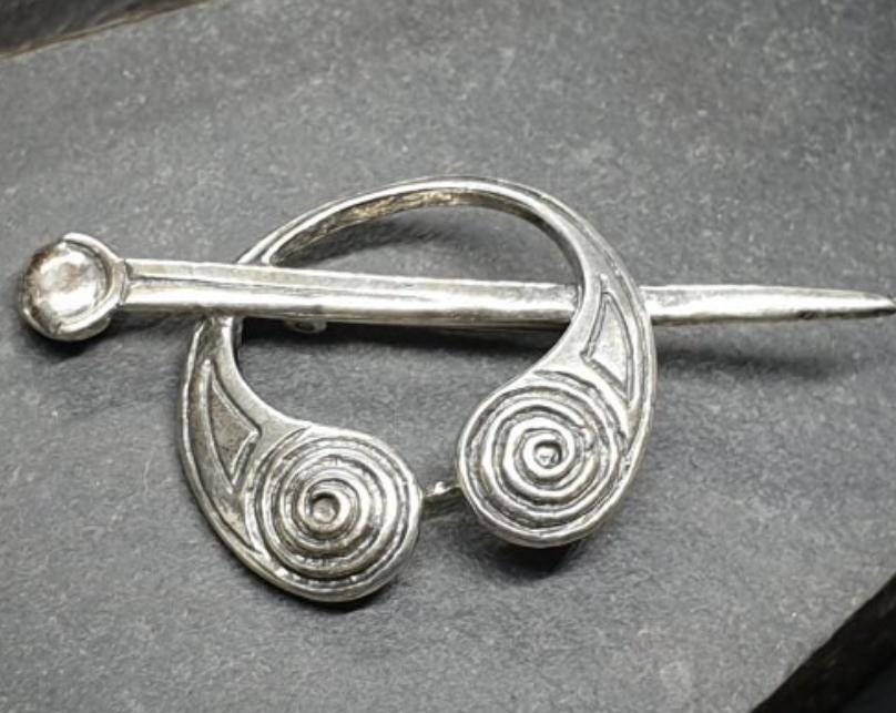CELTIC PENANNULAR Brooch, - Viking Sterling Silver -  Shawl pin - 5.5g