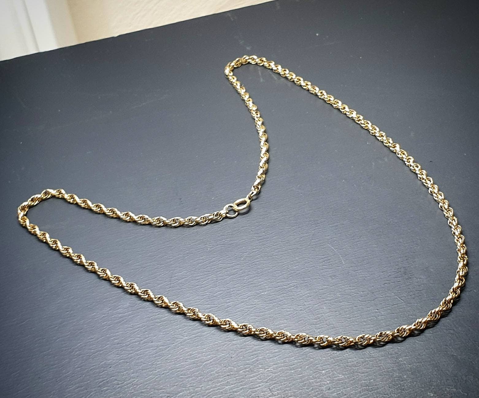 9ct GOLD CHAIN, Twisted Rope - Prince of Wales Necklace 18" - Hallmarked - 6.6g