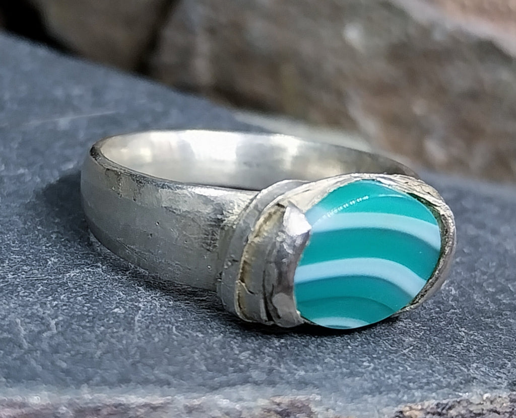 Vintage Sterling SILVER Malachite Green AGATE Ring - Size uk O (us 7) - 5.4g