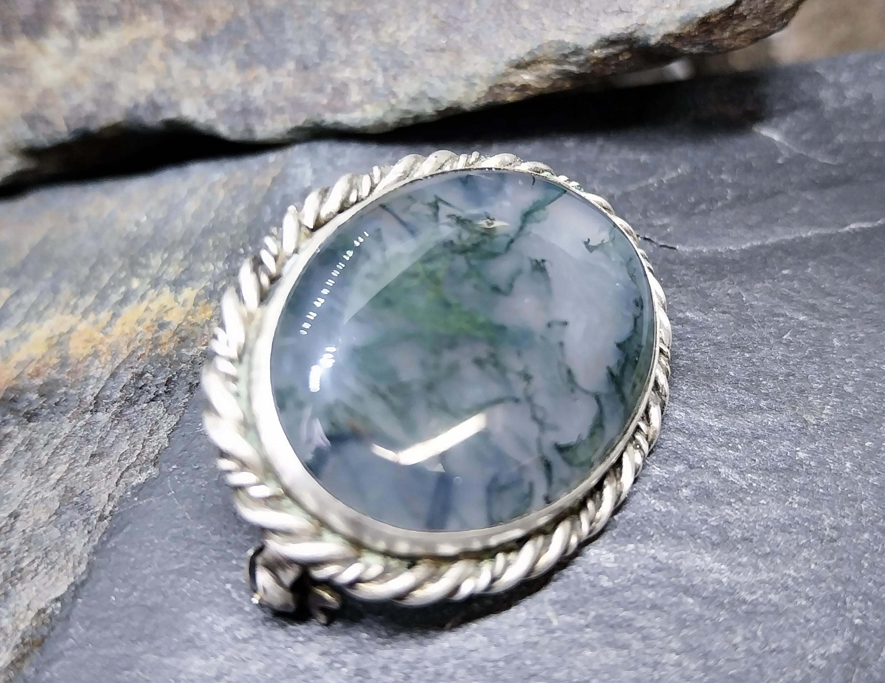 Vintage Silver Natural Green Moss Agate Brooch - 8.8g