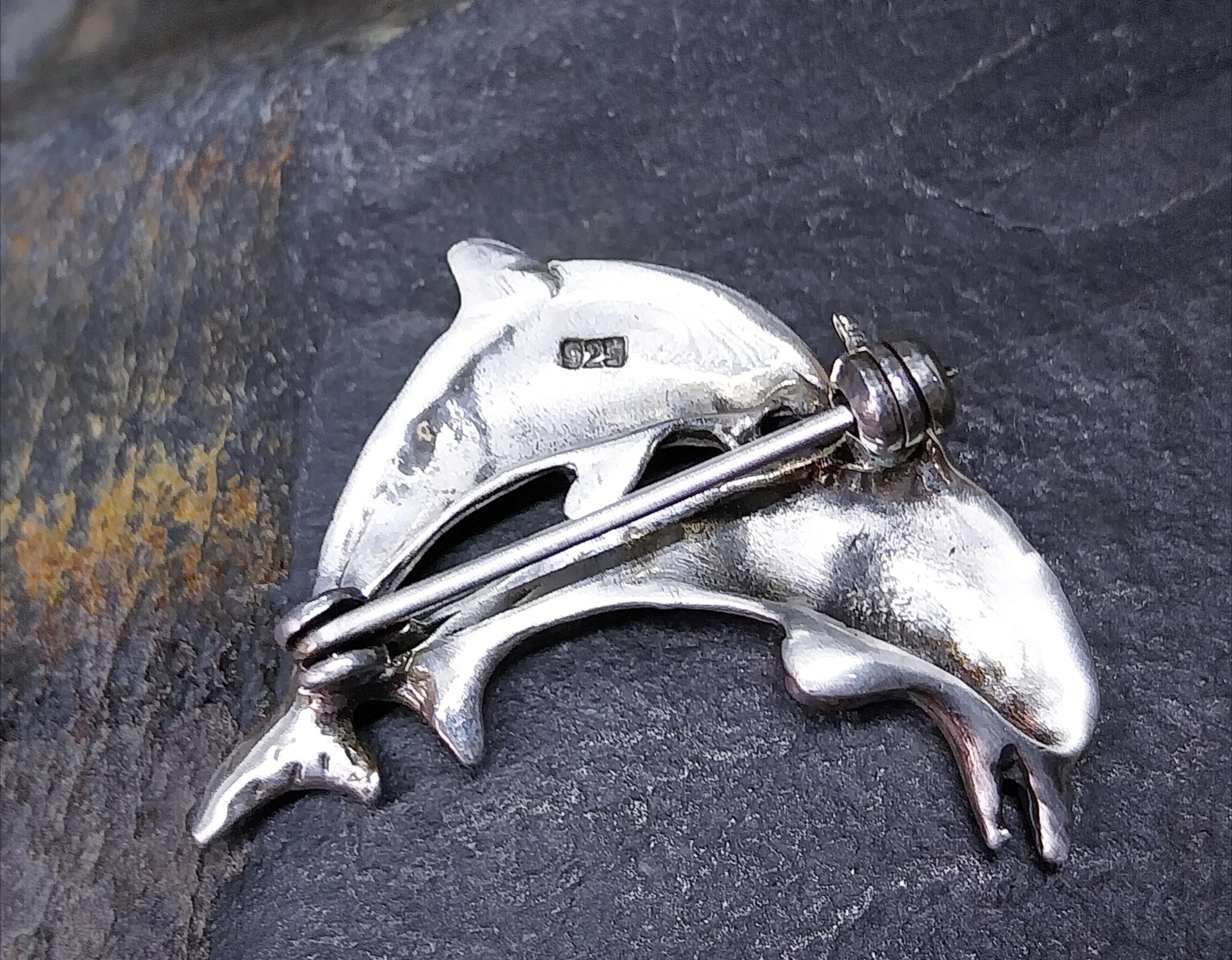 Vintage Sterling Silver Dolphin BROOCH  - Pin 5.9g