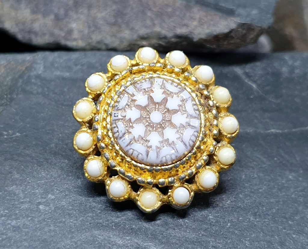 Vintage Circular BROOCH - Gold Tone with Faux Seed Pearls - 11.7g