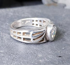 Sterling Silver Ring with clear stone - uk size N 1/2 (Us size 7) - 4.9g